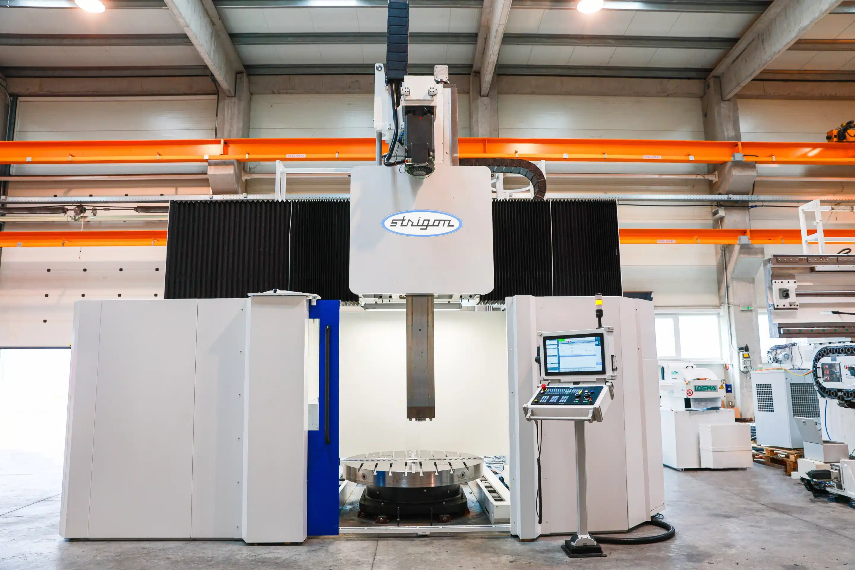 Milling machine